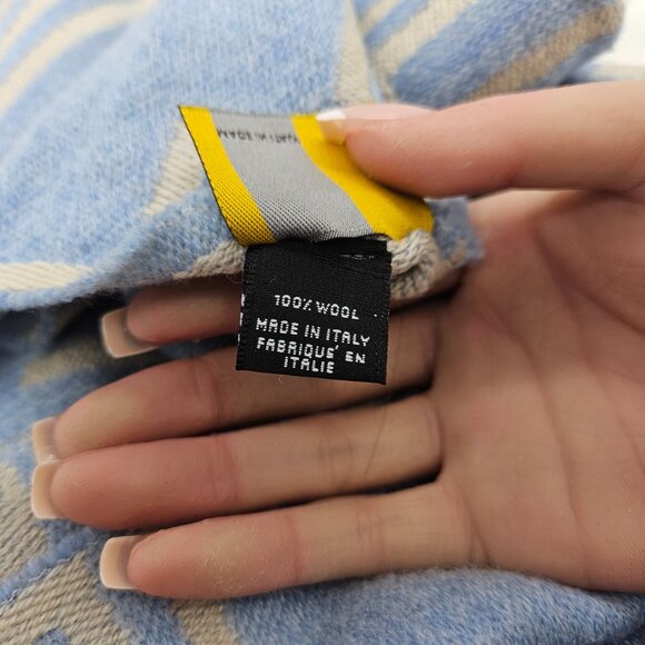 Fendi Zucca Blue and beige pattern Shawl - Picture 4 of 15